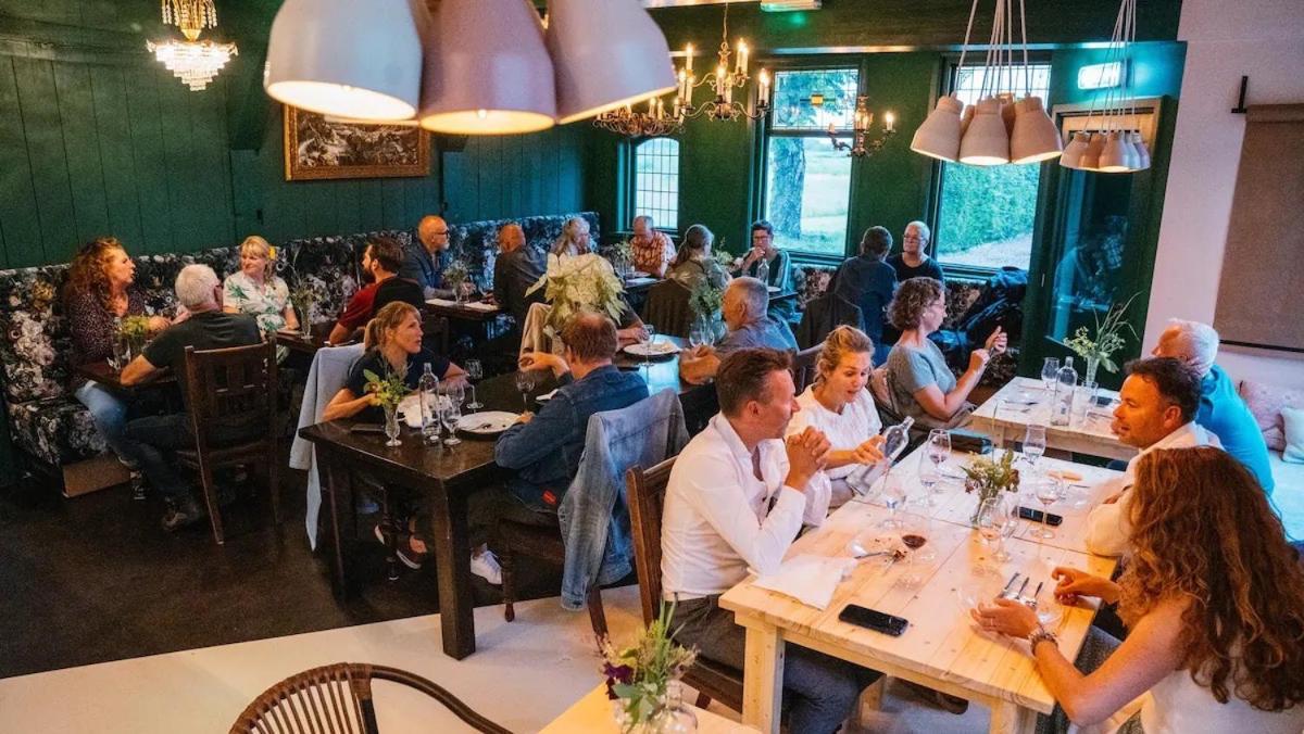 Boutique Hotel Jongwijs Westzaan Экстерьер фото