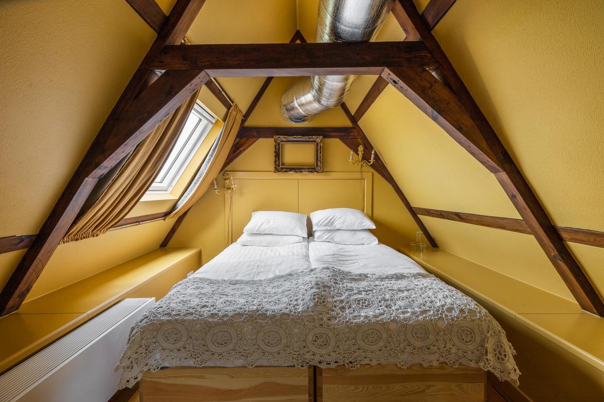 Boutique Hotel Jongwijs Westzaan Экстерьер фото