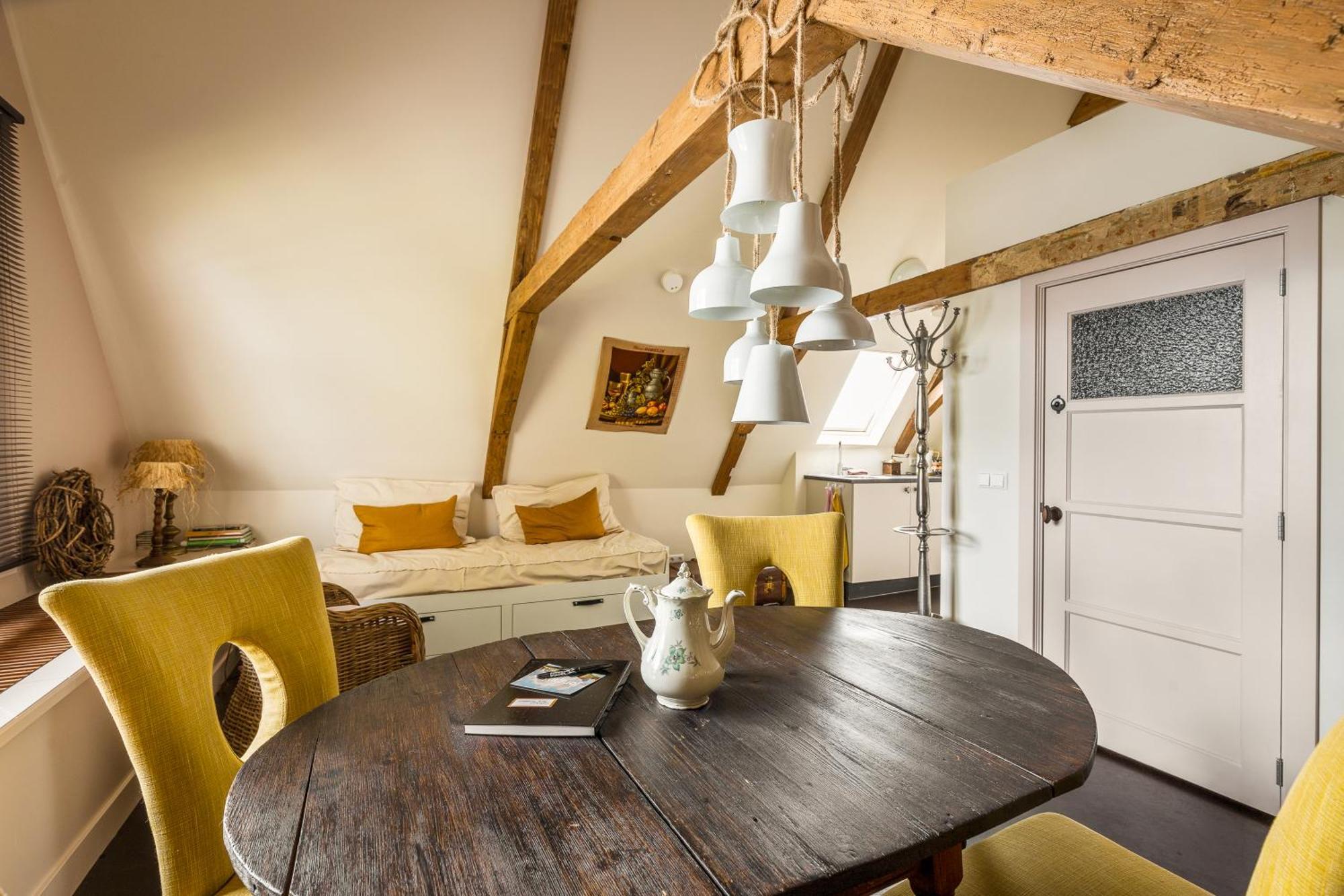 Boutique Hotel Jongwijs Westzaan Экстерьер фото